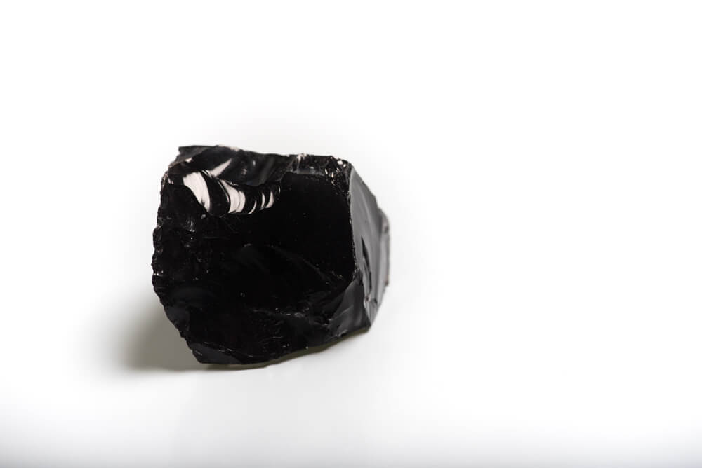 pierre d'obsidienne noir vertus lithothérapie