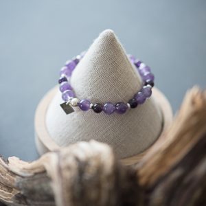 Bracelet Haumea en pierres naturelles d améthyste pour femme
